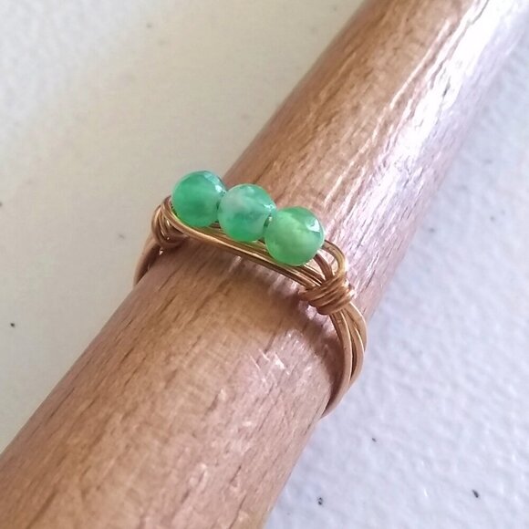 Size 8.5 ~ Apple Green Agate ~ Slim Dainty Beaded Ring ~ Durable EveryDay Wear! - Picture 7 of 9